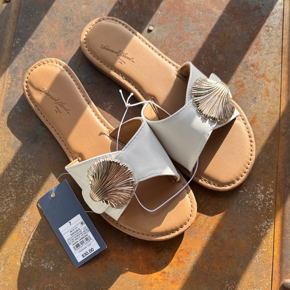 Universal Thread Cream and Gold Shell Sandals
